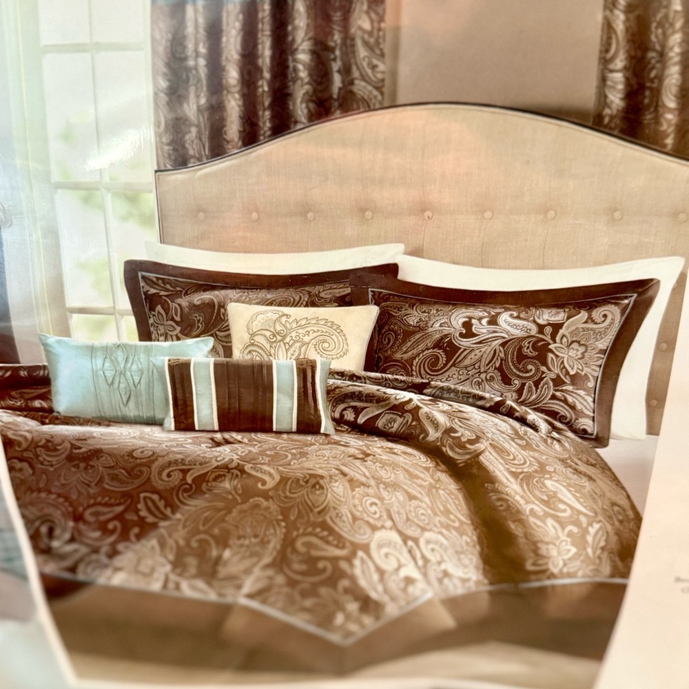 Madison Park Brown and Cream Paisley Comforter Set